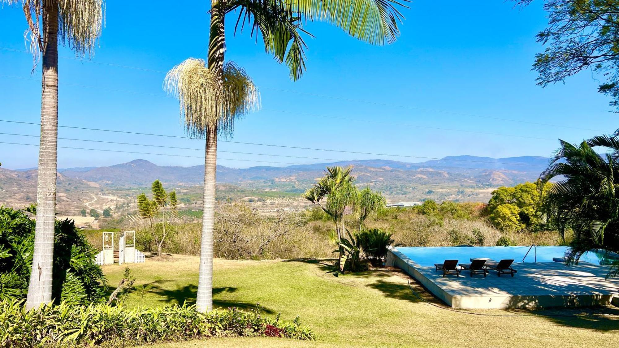 Loerieroep Estate - Mountainview Selfcatering Accommodation Nelspruit Mbombela Dış mekan fotoğraf